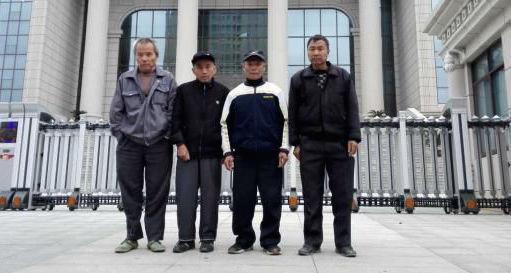 一直在申冤的家属们。.jpg 一直在申冤的家属们。.jpg