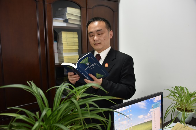 杨文3.jpeg