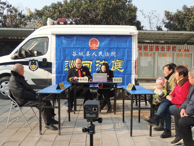 巡回审判现场（拍摄：丁素素）.jpg