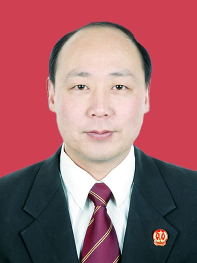 詹宏伟.jpg